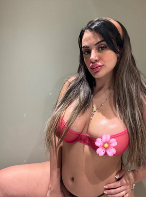 Vibrant New Look: <strong>ANTO PANE💋</strong> Updates Profile on OnlyFans