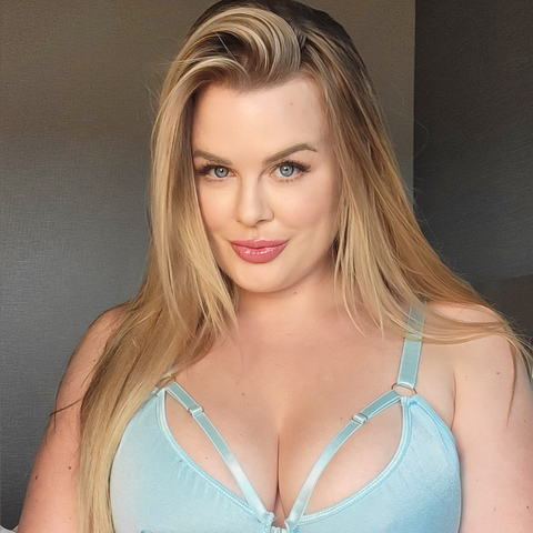 Lilli Luxe - lilliluxe OnlyFans