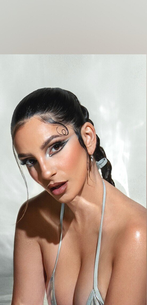 OnlyFans Star <strong>Isamobella</strong> Unveils Fresh Profile Update
