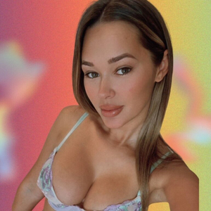 OnlyFans Sensation <strong>Your secret crush!! 💖</strong> Unveils Exciting Profile Updates