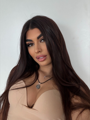 OnlyFans Star <strong>Mia Maddison</strong> Unveils Stunning Profile Update