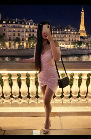 OnlyFans Sensation <strong>🟢MOMO (UR 🇮🇳 GF)</strong> Revamps Profile with a Splash of Excitement!