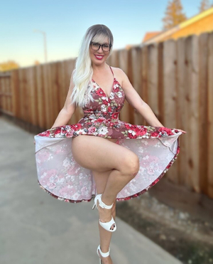 Belles Backieeeee! Revamps Her OnlyFans Profile with Exciting Updates!