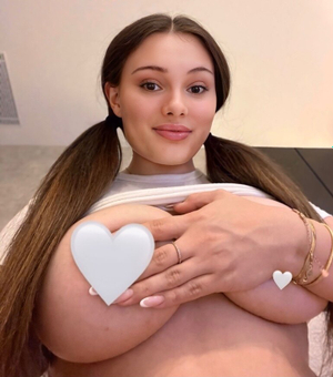 Delilah🧚🏼‍♀️ Unveils a Fresh Look on OnlyFans!