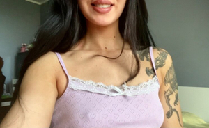 OnlyFans Sensation <strong>Lavi</strong> Dazzles with a Profile Revamp