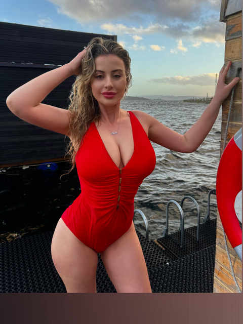 CHLOE AYLING OnlyFans Account - chloeayling