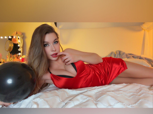 OnlyFans Star <strong>Dessy, Your Cosplay Dream Girl 🎀🌷͙֒🍁</strong> Unveils Fresh New Look!