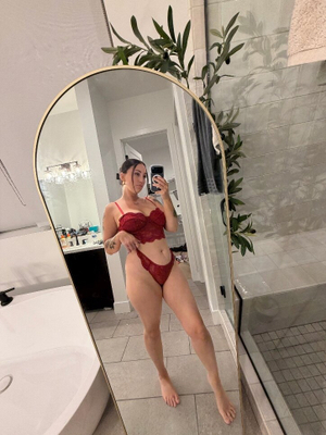 OnlyFans Star <strong>Dakotah Blue 💙</strong> Revamps Profile with Fresh Updates!