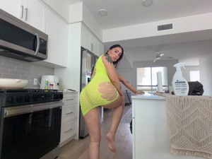 OnlyFans Star <strong>Dakotah Blue ⭐️</strong> Refreshes Her Look!