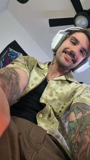 Exciting New Updates: <strong>JoshJamesOfficial</strong> Adds Sparkle to His OnlyFans Profile!