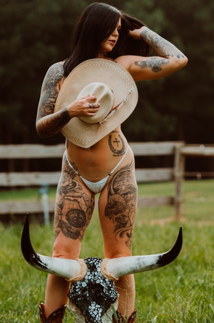 Dive Into <strong>tierneyalise71</strong>'s Refreshing OnlyFans Update!