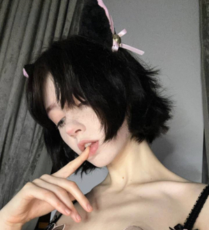 OnlyFans Sensation <strong>Katya</strong> (@<strong>yoursmalldoll1</strong>) Unveils Fresh Profile Look!