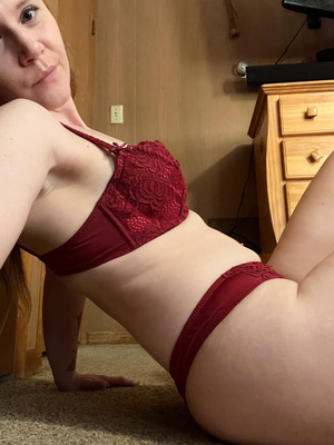 Spicy Update Alert: <strong>Redhead Secrets</strong> Revamps Her OnlyFans Profile!