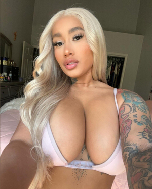 Kim 👽, A Rising Star on OnlyFans, Updates Subscription Details!