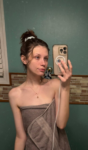 OnlyFans Star <strong>No PPV 🌙 Ava</strong> Refreshes Her Vibe with Stylish New Updates!