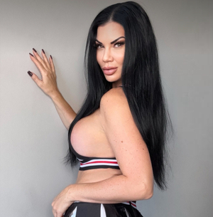 Jasmine Jae Shakes Up Her OnlyFans Profile with a Fresh Look!