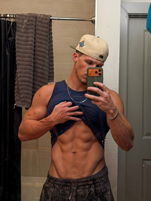 OnlyFans Sensation <strong>Zac</strong> Gives Profile a Fresh New Look