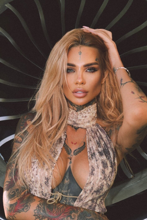 Unveiling Elegance: <strong>Oksana</strong>'s OnlyFans Update