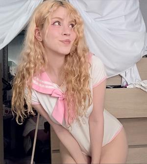 OnlyFans Star <strong>Willokhlass</strong> Debuts Fresh New Look!