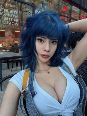 Kaiju Enthusiast <strong>catgirl</strong> Roars Into a Fresh Look on OnlyFans