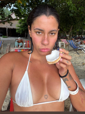 Fernanda Mota Farhat Unveils a Fresh Look on OnlyFans!