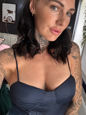 OnlyFans Sensation <strong>BIRTHDAY GIRL 🎉🎂🥳FREE BRITISH babe 😈</strong> Gives Profile a Fresh Twist!