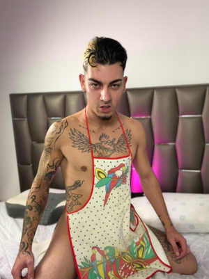 OnlyFans' New Look: <strong>🄸🅅🄰🄽 🄹🄴🄽🄽🄴🅁 🦊</strong> Switches It Up!