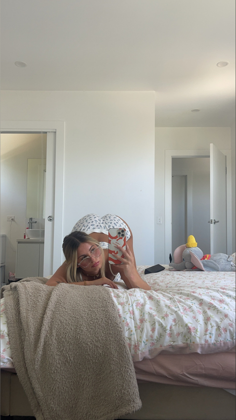 Chlo💋 - chlotobin OnlyFans