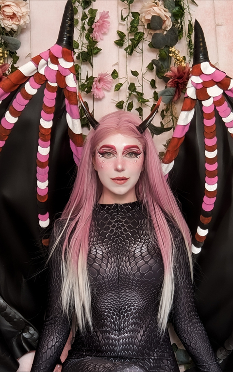 Roseiquartz - roseiquartzofficial OnlyFans