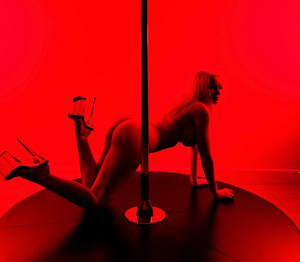 Kristen Lanae Unveils a Fresh Look on OnlyFans!