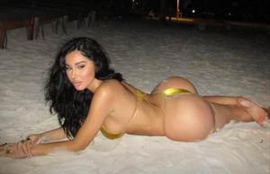 Janet Guzman 💋 Spices Up Her OnlyFans with a Fresh New Look!