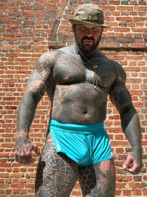 New Look Alert: <strong>Durden</strong> Revamps <strong>OnlyFans</strong> Profile!