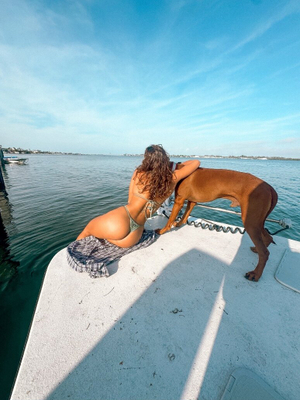 OnlyFans Sensation <strong>Jayne Rivera</strong> Shows Off Fresh New Look