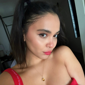 Stella Hudgens ❤️‍🔥 Unveils Vibrant Updates on OnlyFans!