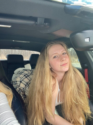 Alanna Skye Unveils New Look with OnlyFans Profile Update