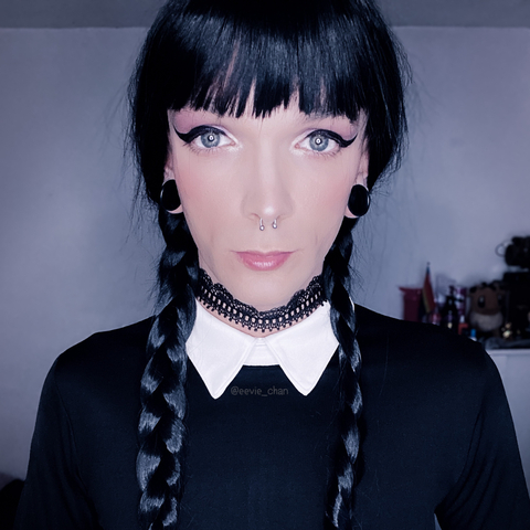 evie 🖤🌸 OnlyFans Account - eevie_chan