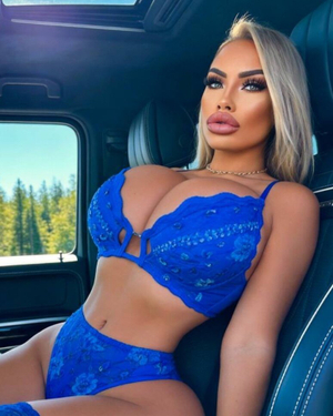 LEXI 🎀💕 Dazzles with Fresh Updates on OnlyFans