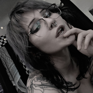 Rock On! <strong>Adalind Gray</strong> Revamps OnlyFans Profile with Edgy New Look