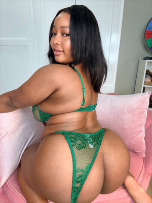 OnlyFans Star <strong>Megan Miller</strong> Spices Up Her Profile