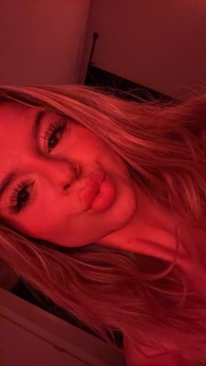 OnlyFans Star <strong>Sam</strong> Sparks Curiosity with Profile Glow-Up