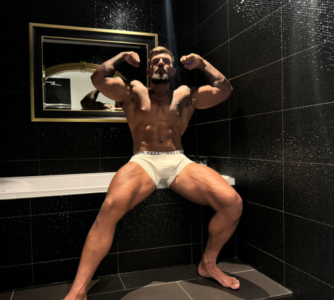 @musclehunk