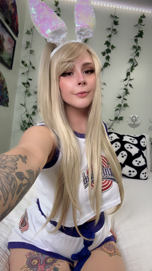 Glow Up Alert: <strong>🧚🏻 𝐻𝒶𝓏𝑒𝓁 𝑀𝒶𝓎 🧚🏻</strong> Unveils New OnlyFans Look