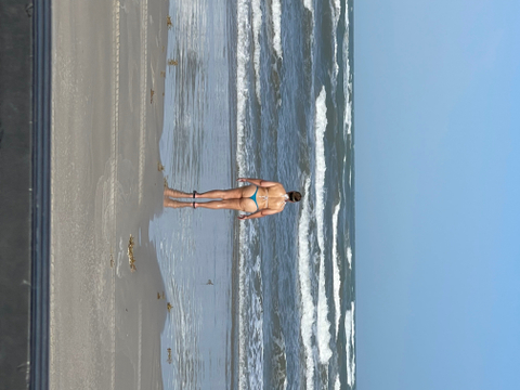 beachthong nude