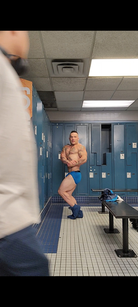 flexdad nude