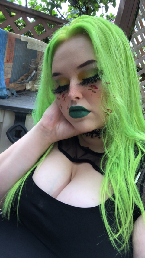 @greenwitchgoth