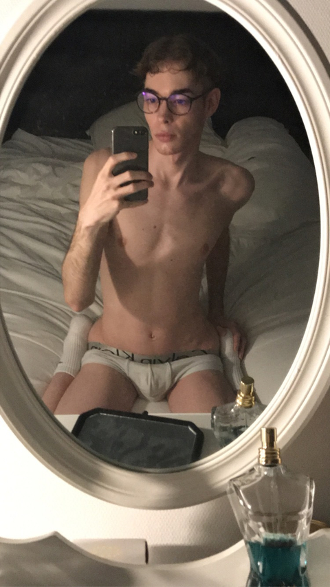 notaestheticboy nude