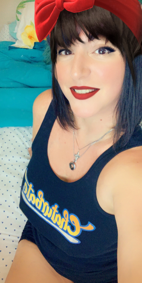 milf and cookies OnlyFans Account - milfapalooza