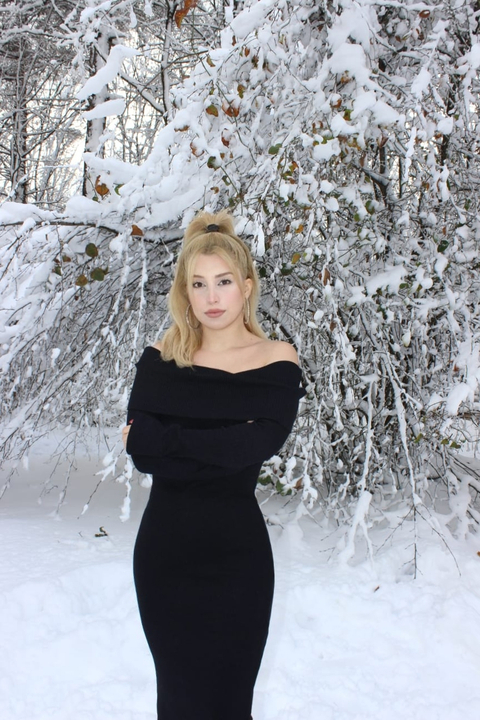 Bella Lola OnlyFans Account - bella_lola