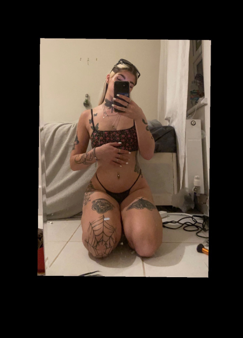 tattedbarbxx nude