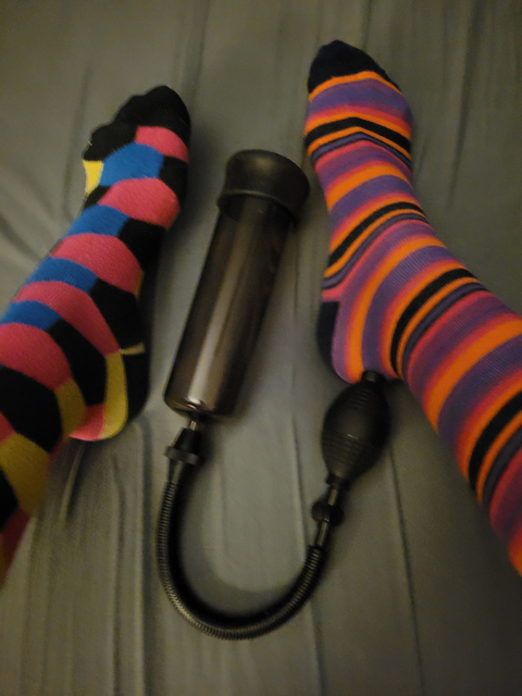 oddsocks_always nude